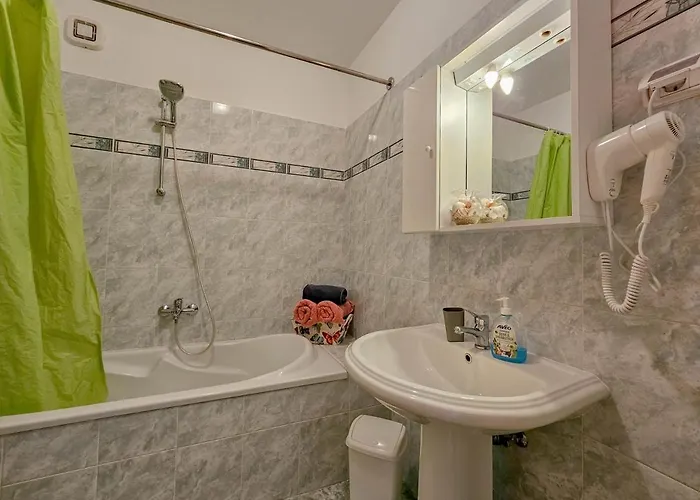 Liam * Novigrad Istria