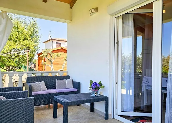 Liam アパート Novigrad Istria